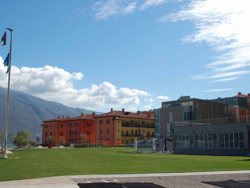 Rasenbefestigung für ein Hotel mit regelmäßigen Veranstaltungen mit dem Rasengitter RG24