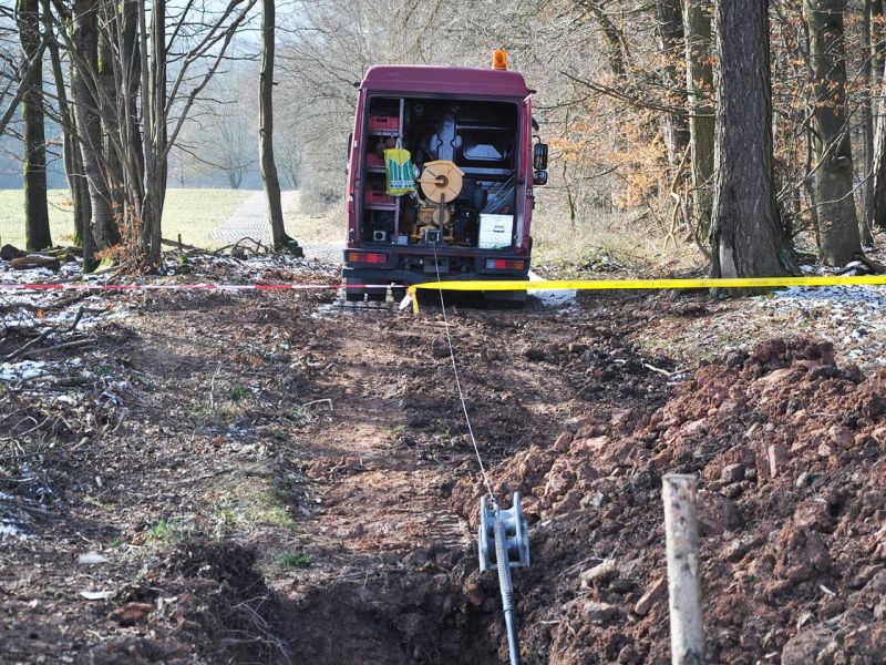 Mobile Baustraße Telekom-Baustelle Esselbach im Steigerwald mit der s:tek 48 Bodenschutzplatte