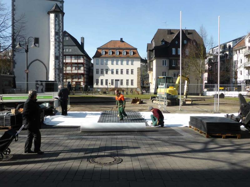 Baustrasse Pflasterschutz Fussgaengerzone Giessen 44 referenz