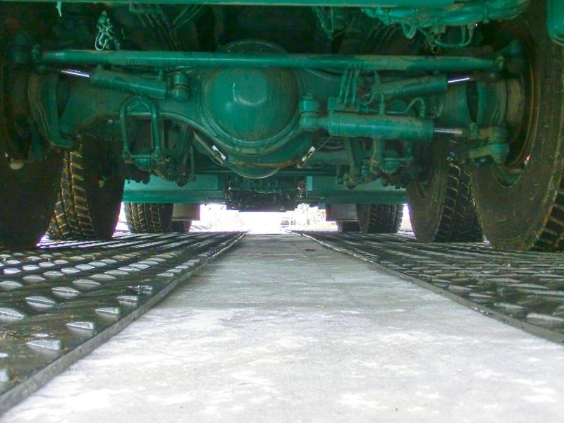 Bodenschutzplatten als Stellfläche für einen Autokran