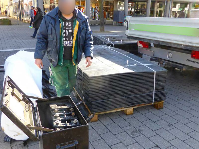 Baustrasse Pflasterschutz Fussgaengerzone Giessen 57 referenz