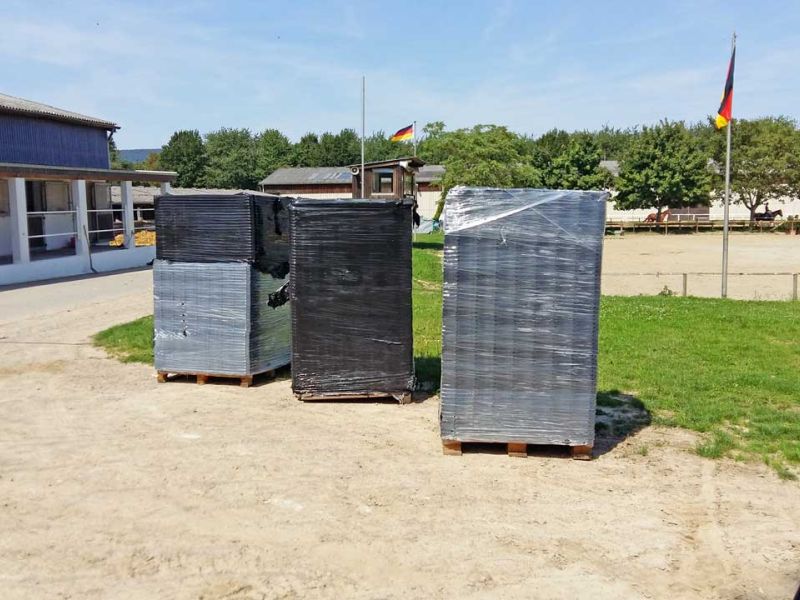 Bodengitter BG50 zur trittfesten Bodenstabilisierung im Reitplatzbau