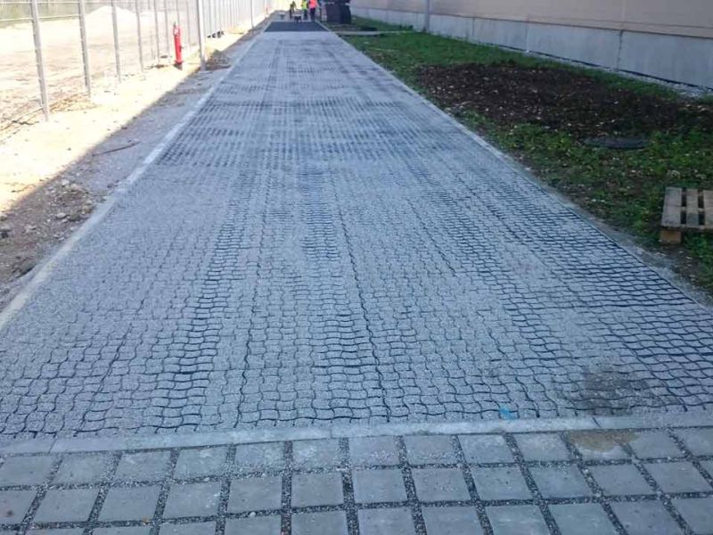 Kunststoff Bodengitter BG50 für befestigte Rettungswege, Feuerwehrzufahrten & Fluchtwege