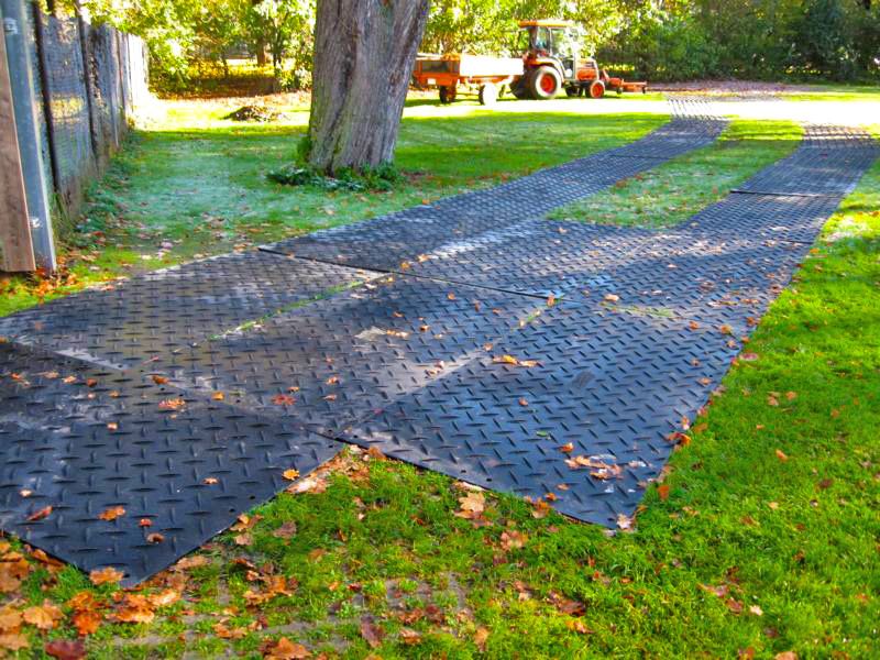 Mobile Baustraße zur Sanierung des Freibad Garching