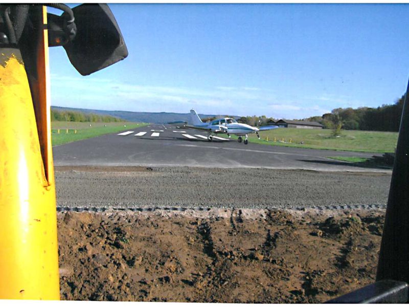 Verlängerung der Auslaufzone einer Flugplatz Landebahn mit dem Bodengitter BG50