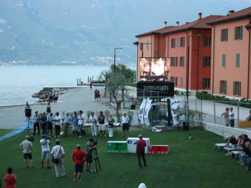 Rasenbefestigung für ein Hotel mit regelmäßigen Veranstaltungen mit dem Rasengitter RG24