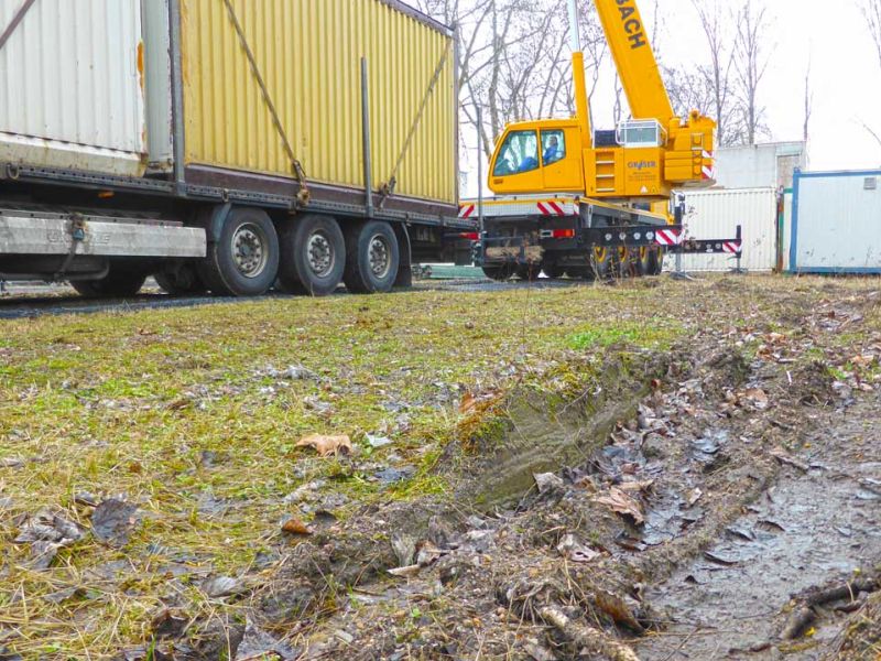 Vermietung mobile Fahrstraße für weiche Böden & Wiesen