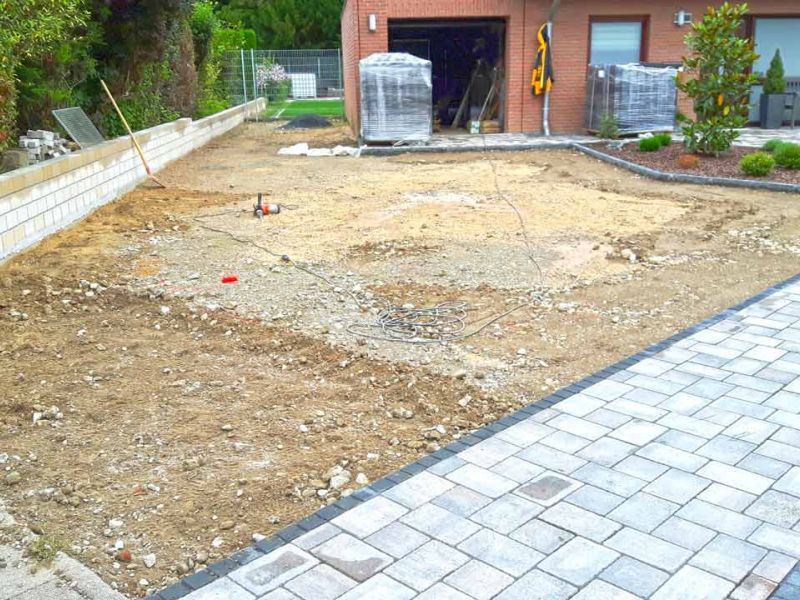 Bodengitter für eine schöne, dekorative Gestaltung von Einfahrt, Hof & PKW Stellplatz mit Schotter