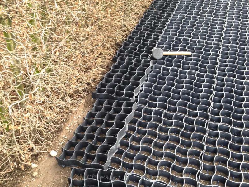 Bodengitter BG50 zur Herstellung eines zusätzlichen begrünten PKW Stellplatz