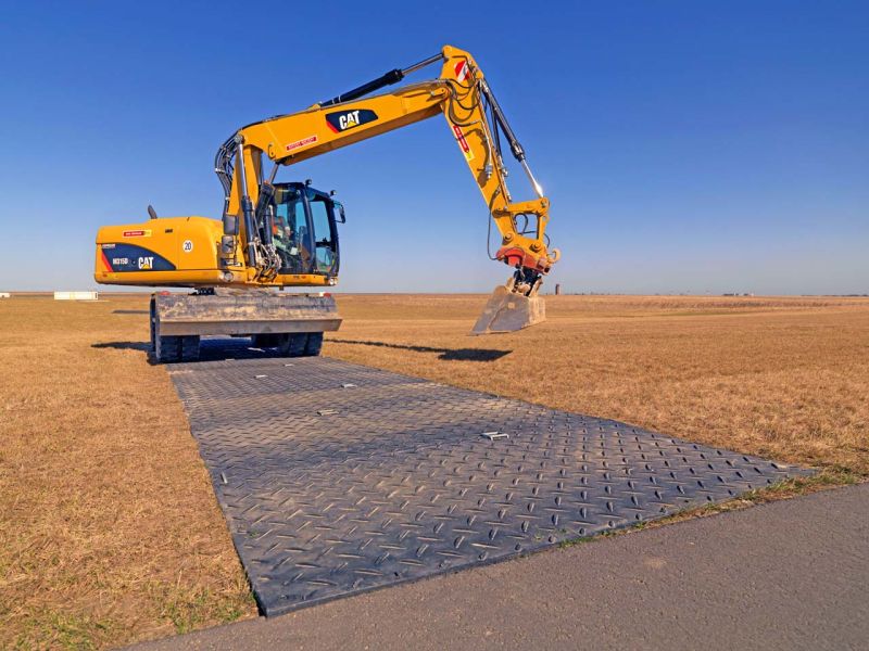 Mobile Fahrstraße für einen internationalen Flughafen