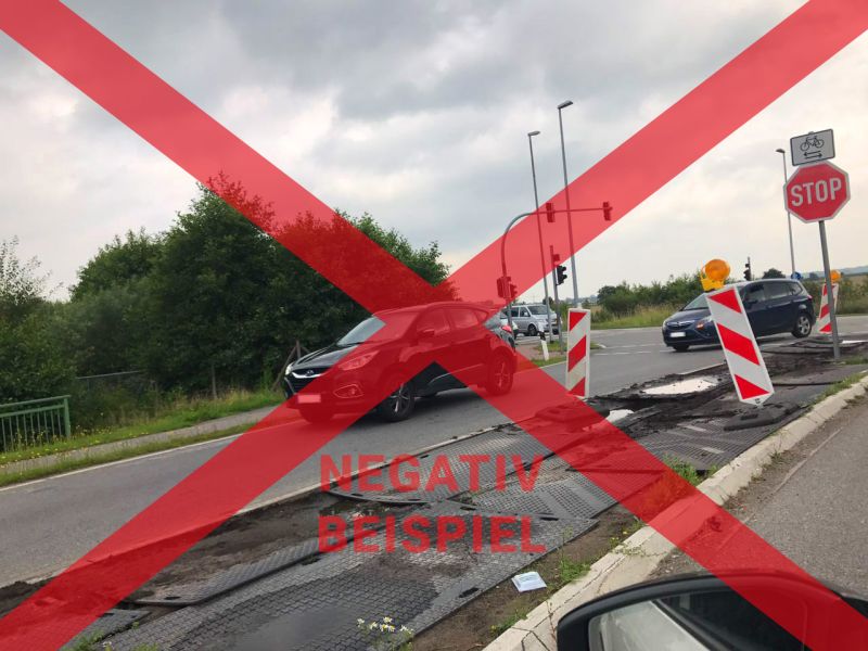 s:tek Bodenschutzplatten, MaxiTrack Schwerlast Fahrplatte und x:tek Fahrplatten aus Kunststoff für Begleitfahrzeuge im Schwertransport