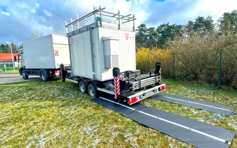 Fahrplatten zur Lastverteilung für mobile Sendeanlagen & Sendemasten (MRT - Mobile Radio Trailer)