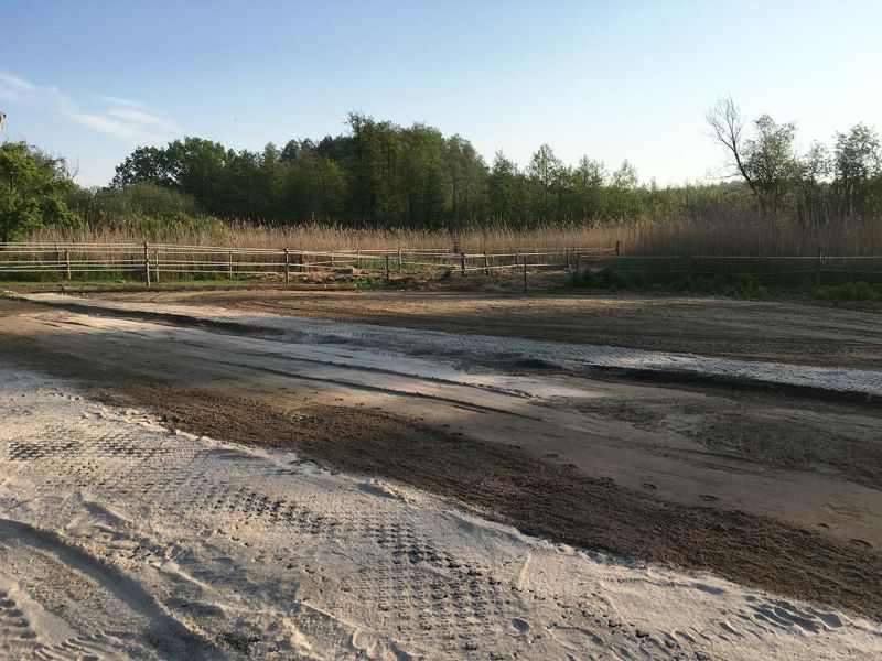 Sie haben ein Paddock, Offenstall, Futterplatz & möchten diesen ohne Erdarbeiten & Unterbau schnell, einfach & maximal befestigen? Klingt wie ein Traum? Hier sehen Sie wie es geht...