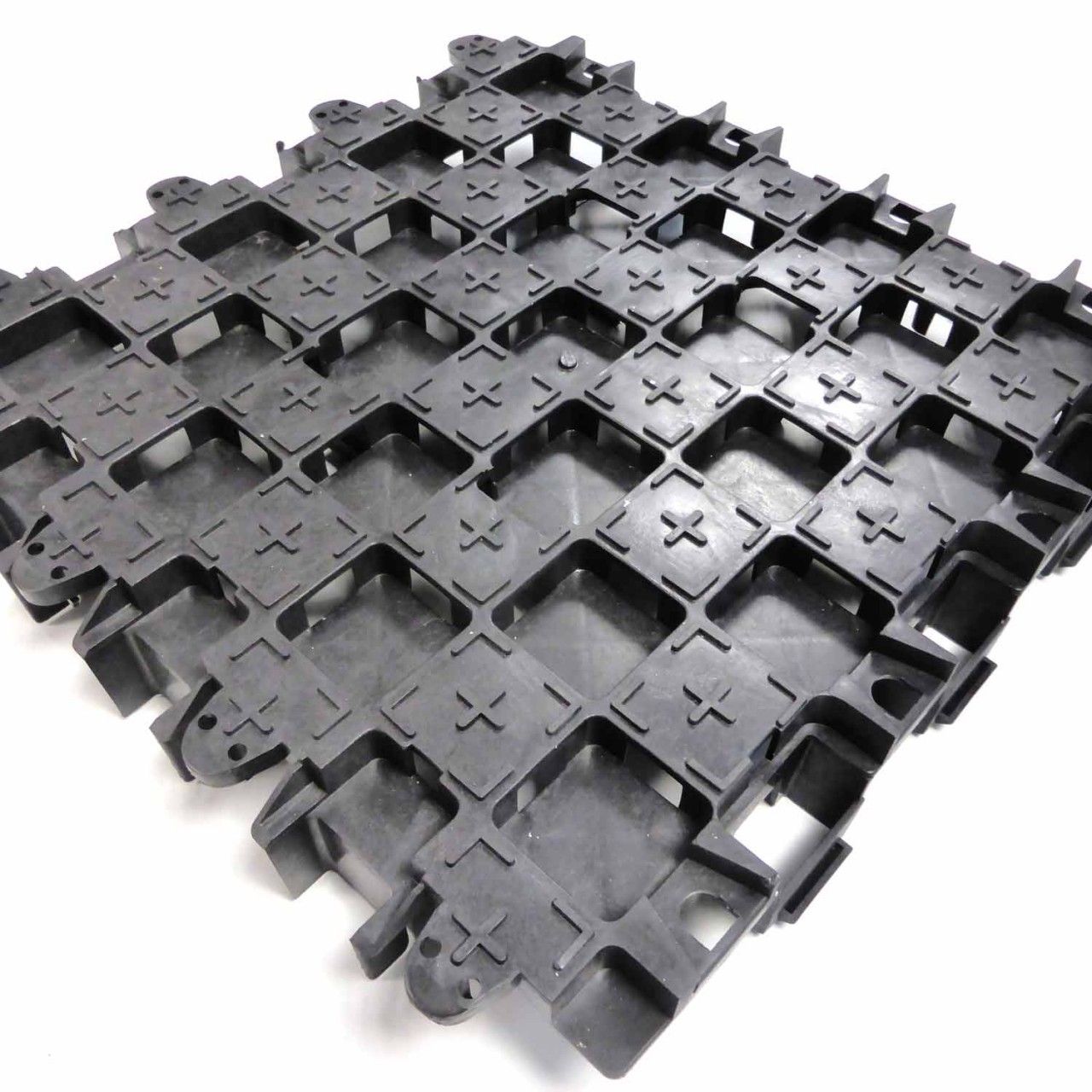 Ankergitter AG60, 400 x 400 x 60 mm, 0,9 kg. Bodengitter mit integrierten Ankerelementen, Drainagefunktion & extremer Lastverteilung. Profilierte Oberfläche.