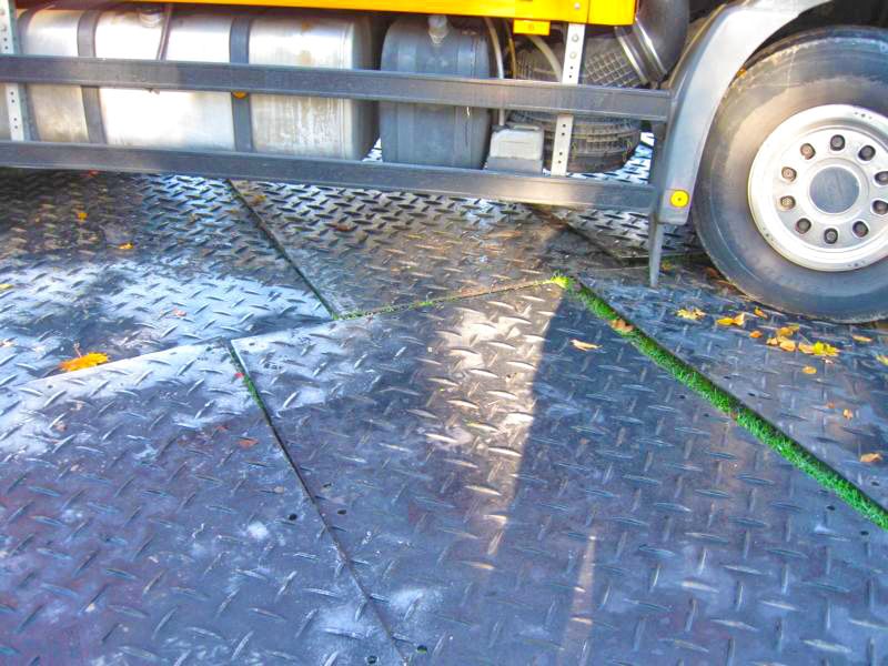 Mobile Baustraße zur Sanierung des Freibad Garching