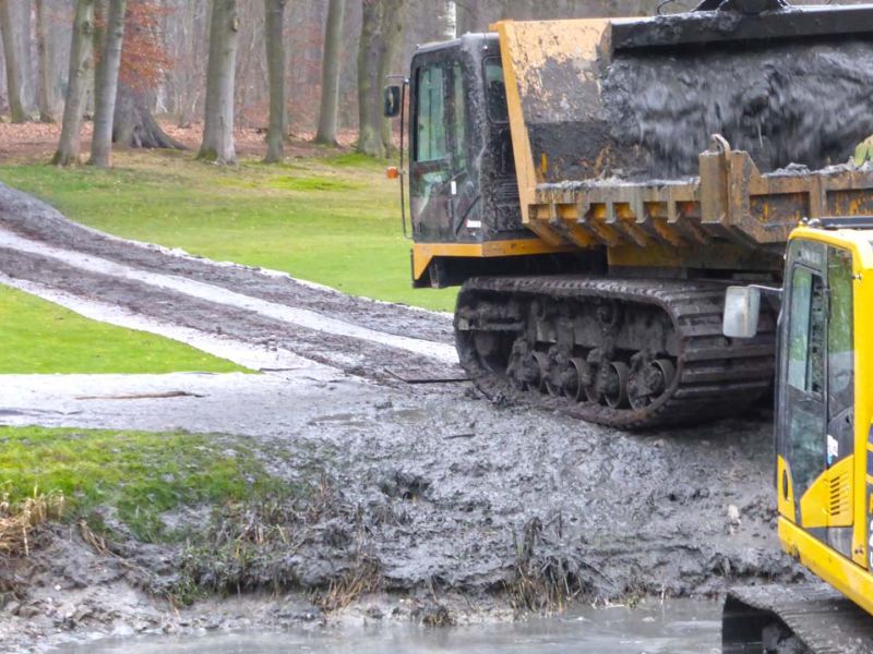 Mobile Baustraße als Bodenschutz bei Kettenfahrzeugen