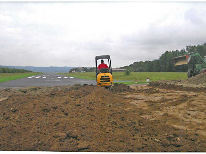 Verlängerung der Auslaufzone einer Flugplatz Landebahn mit dem Bodengitter BG50