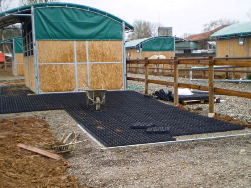 Bodengitter als Paddockplatte, Paddockgitter zur Pferdehaltung und Reitsport