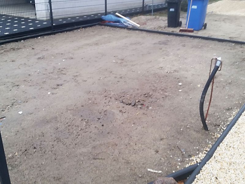 Hauseingang & Hofeinfahrt in Kieswege umgestalten mit den Kieswaben KW30