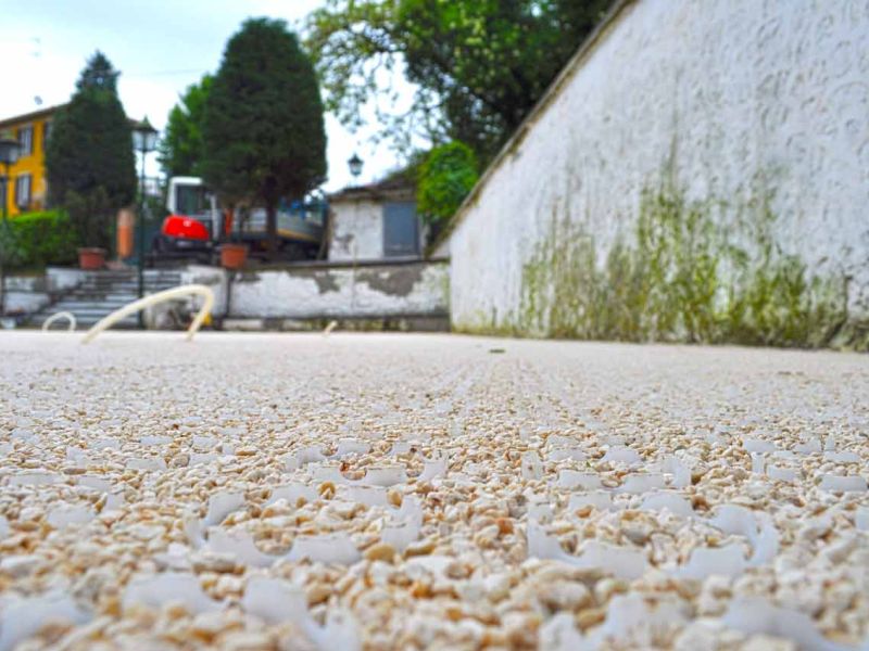 Kiesgitter KG30 zur Befestigung eines Hof und Einfahrt mit Kies