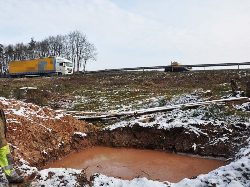 Mobile Baustraße Telekom-Baustelle Esselbach im Steigerwald mit der s:tek 48 Bodenschutzplatte