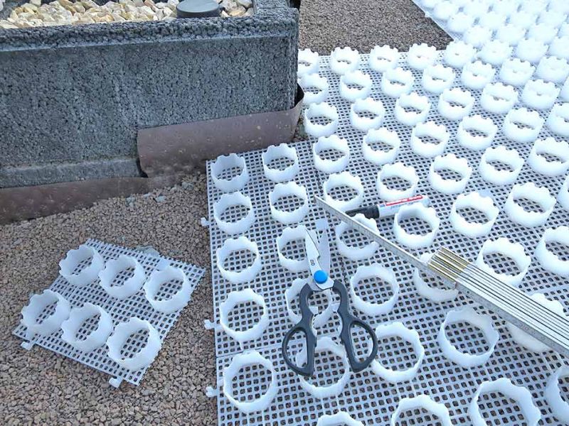 Kiesweg anlegen, gestalten und stabilisieren mit dem Kiesgitter KG30