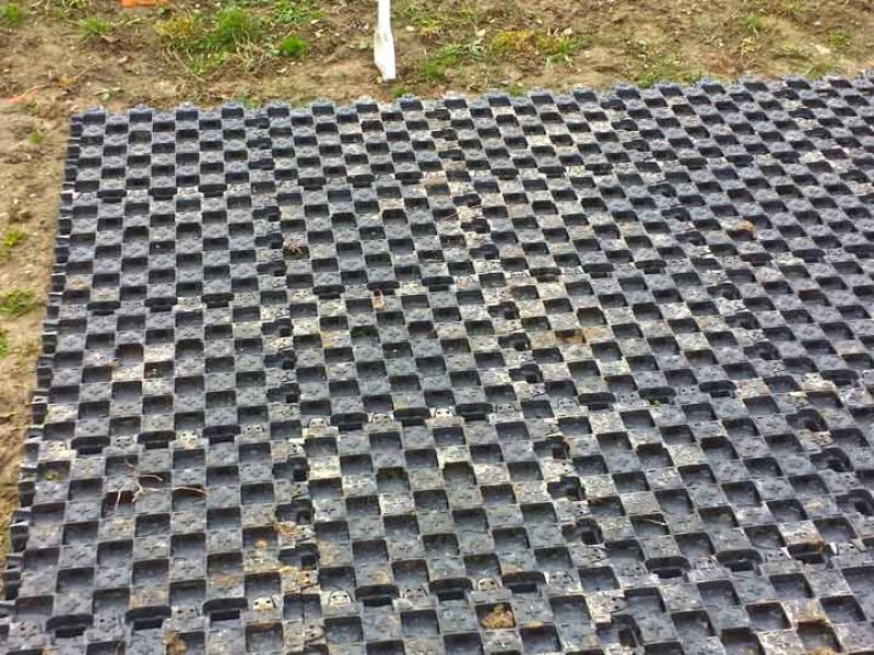 Paddockplatten ohne Unterbau selber verlegen - Paddocks ohne Matsch