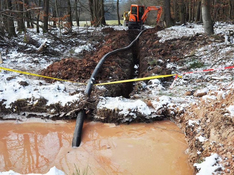 Mobile Baustraße Telekom-Baustelle Esselbach im Steigerwald mit der s:tek 48 Bodenschutzplatte