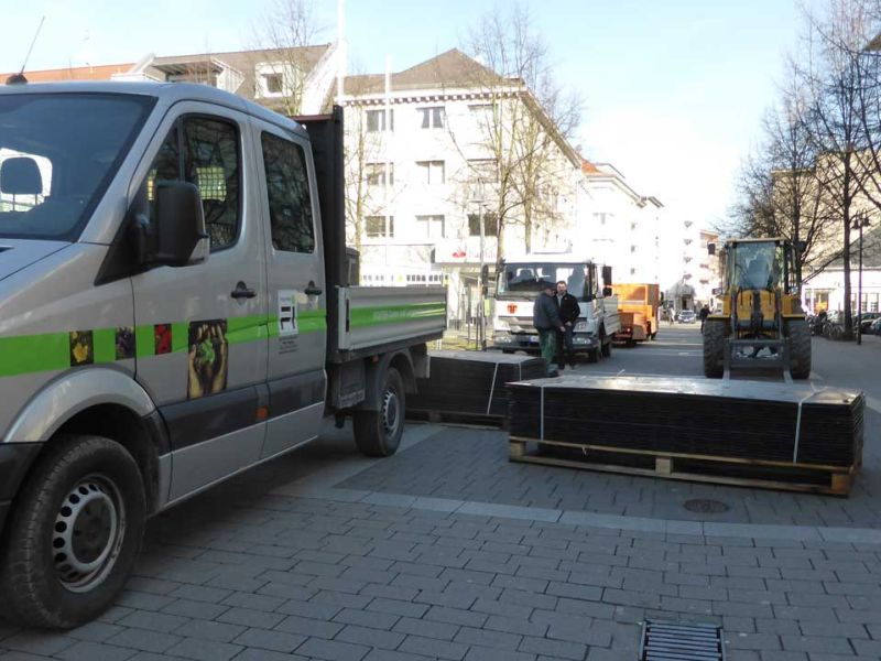 Baustrasse Pflasterschutz Fussgaengerzone Giessen 62 referenz