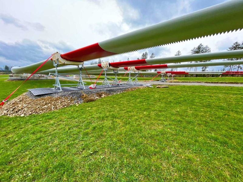 Lastverteilplatten aus Kunststoff für die Umladefläche von Windradflügeln