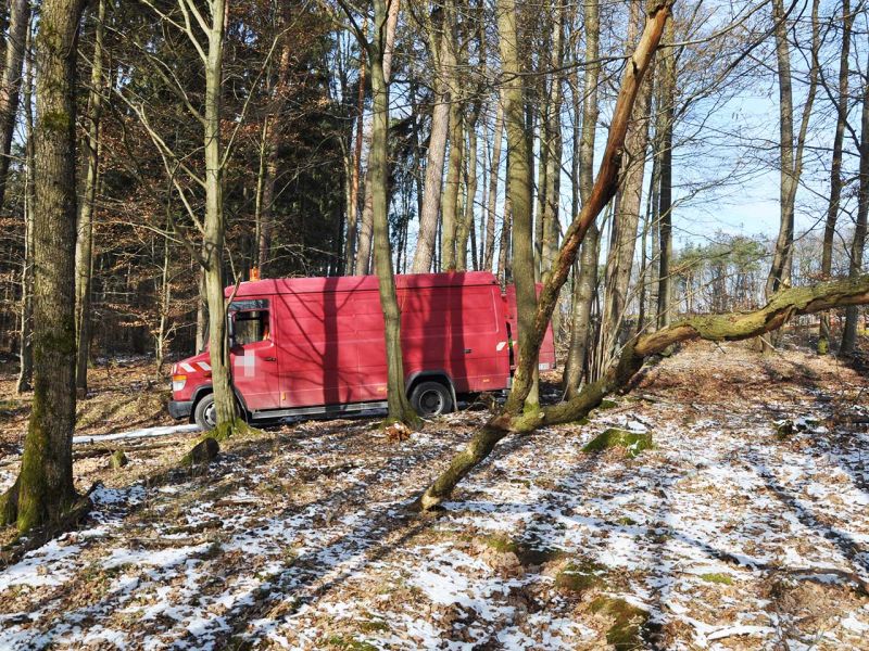Mobile Baustraße Telekom-Baustelle Esselbach im Steigerwald mit der s:tek 48 Bodenschutzplatte