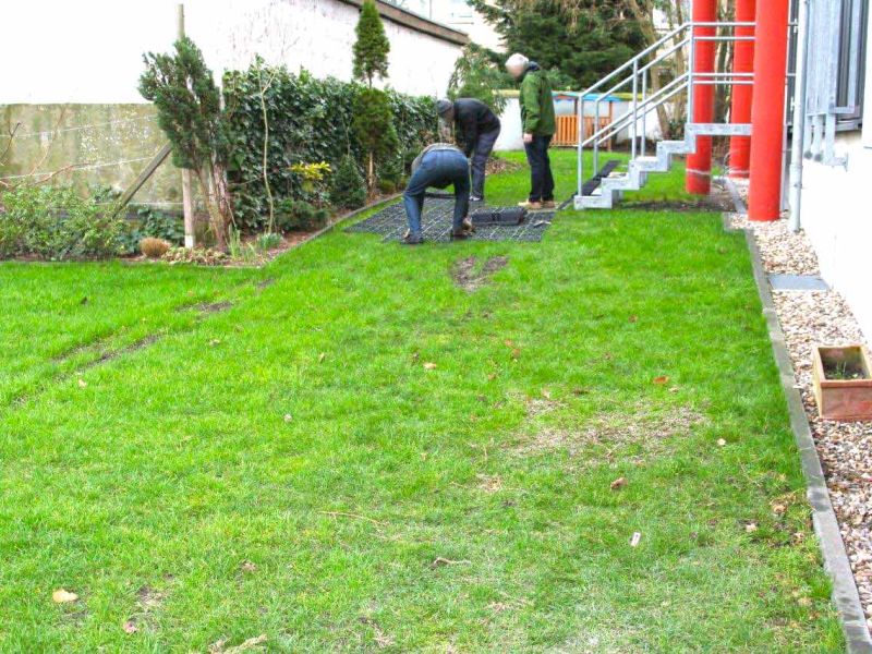 Rasengitter RG24 aus Kunststoff - Einfach verlegen und sofort befahren