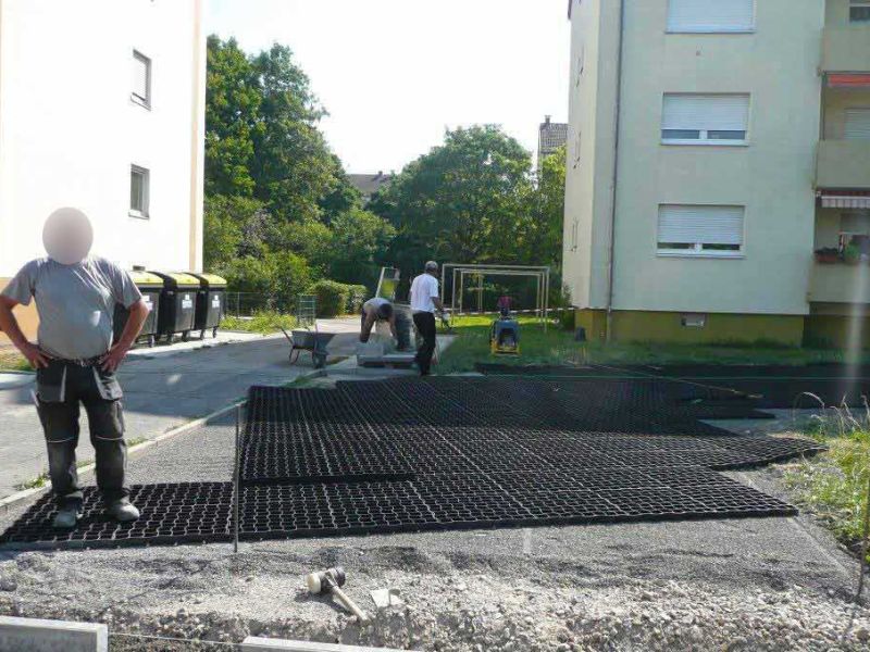 Bodenbefestigung eines Rettungsweg, Feuerwehrzufahrt mit dem Bodengitter BG50