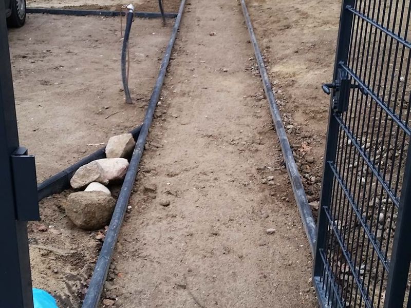 Hauseingang & Hofeinfahrt in Kieswege umgestalten mit den Kieswaben KW30