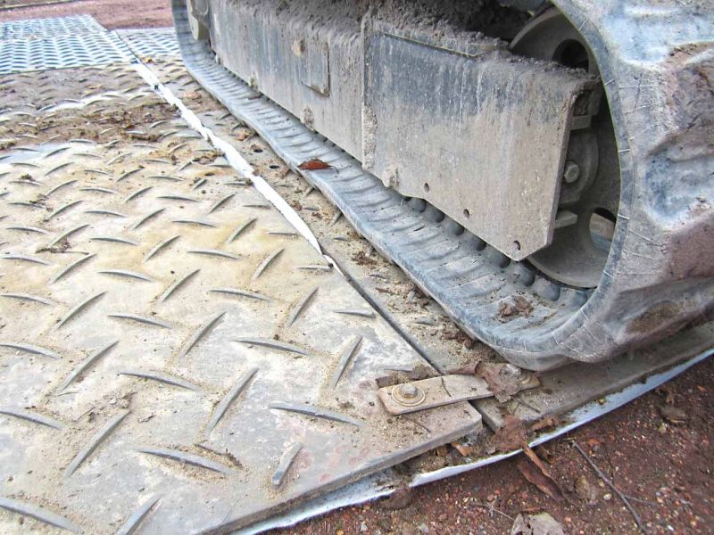 Sanierung einer Deichanlage - Wurzelschutz / Baumwurzelschutz