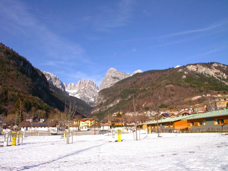 Bodenbefestigung für einen Campingplatz mit dem Bodengitter BG50