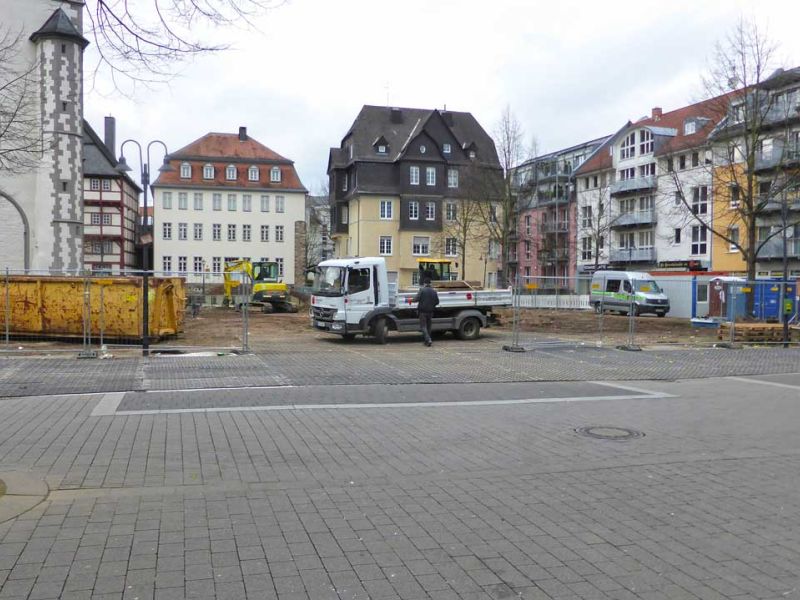 Mobile Baustraße als Pflasterschutz in der Fußgängerzone in Gießen
