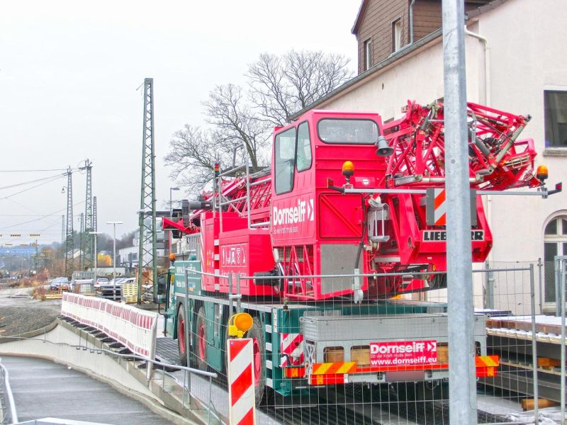 Bodenschutzplatten als Stellfläche für einen Autokran