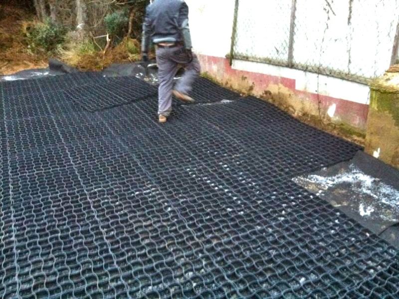 Stabilisierung eines Paddocks mit Hilfe des Bodengitters BG30