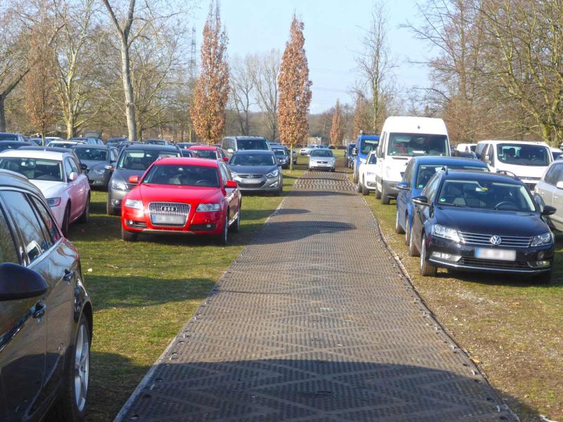 Fahrplatten für den Besucherparkplatz der ISH Messe 2015 in Frankfurt