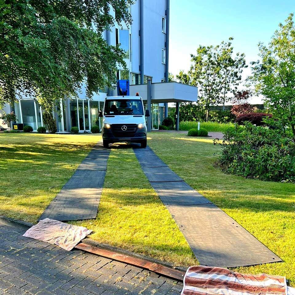 v:tek Mini Fahrplatten, Robuste & bruchstabile Fahrplatte aus HDPE Kunststoff mit Profilierung.