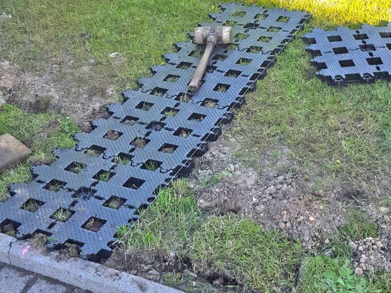 Rasengitterstein RGS35 für einen zusätzlichen PKW Stellplatz auf Rasen