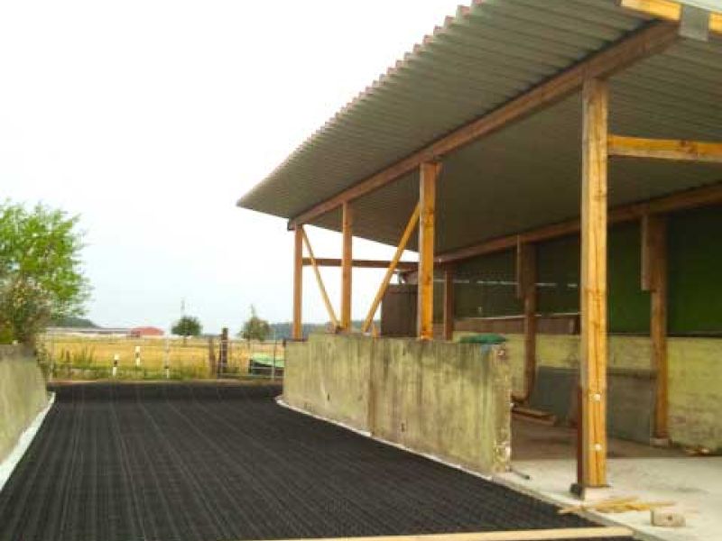 Bodengitter BG30 Bodenbefestigung Tierhaltung 006 referenz