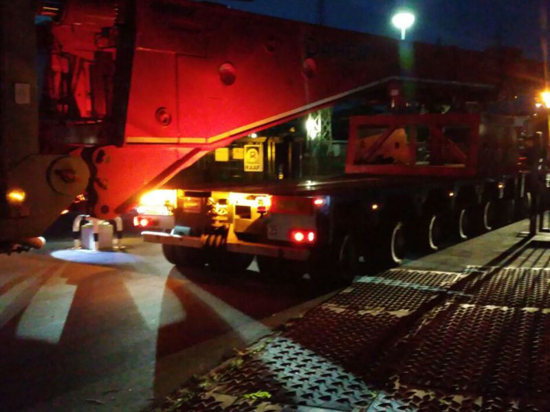 s:tek Bodenschutzplatten, MaxiTrack Schwerlast Fahrplatte und x:tek Fahrplatten aus Kunststoff für Begleitfahrzeuge im Schwertransport