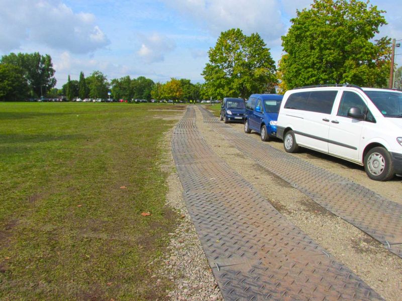 Mobile Fahrstraße für den IAA Besucherparkplatz Frankfurt