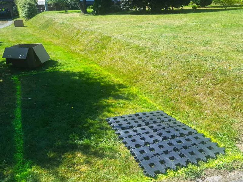 Rasengitterstein aus Kunststoff statt Beton für einen PKW Stellplatz selber verlegen