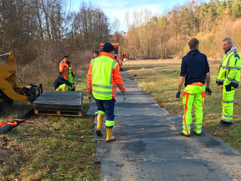 Mobile Baustraße mit s:tek 48 und e:tek PRO für den Einsatz bei einer Brunnensanierung