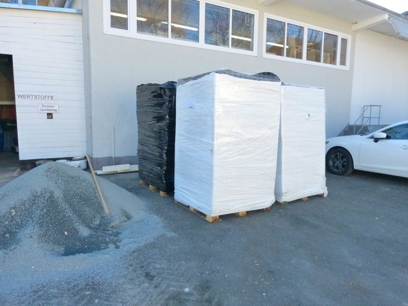 Parkplatz begradigen – ein Projektbeispiel für eine gelungene Gestaltung mit der Kiesmatte KM30
