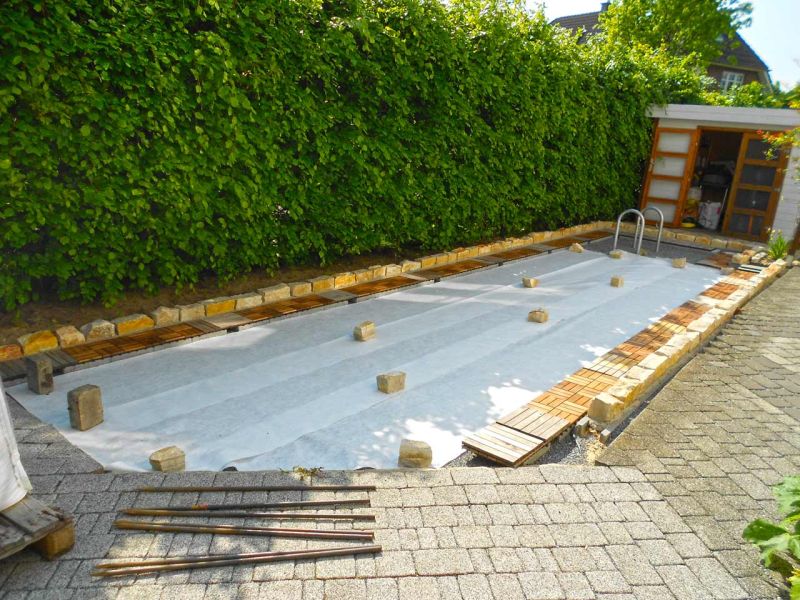 Anlegen einer stabilisierten Hof und PKW Stellfläche mit den Kieswaben KW50