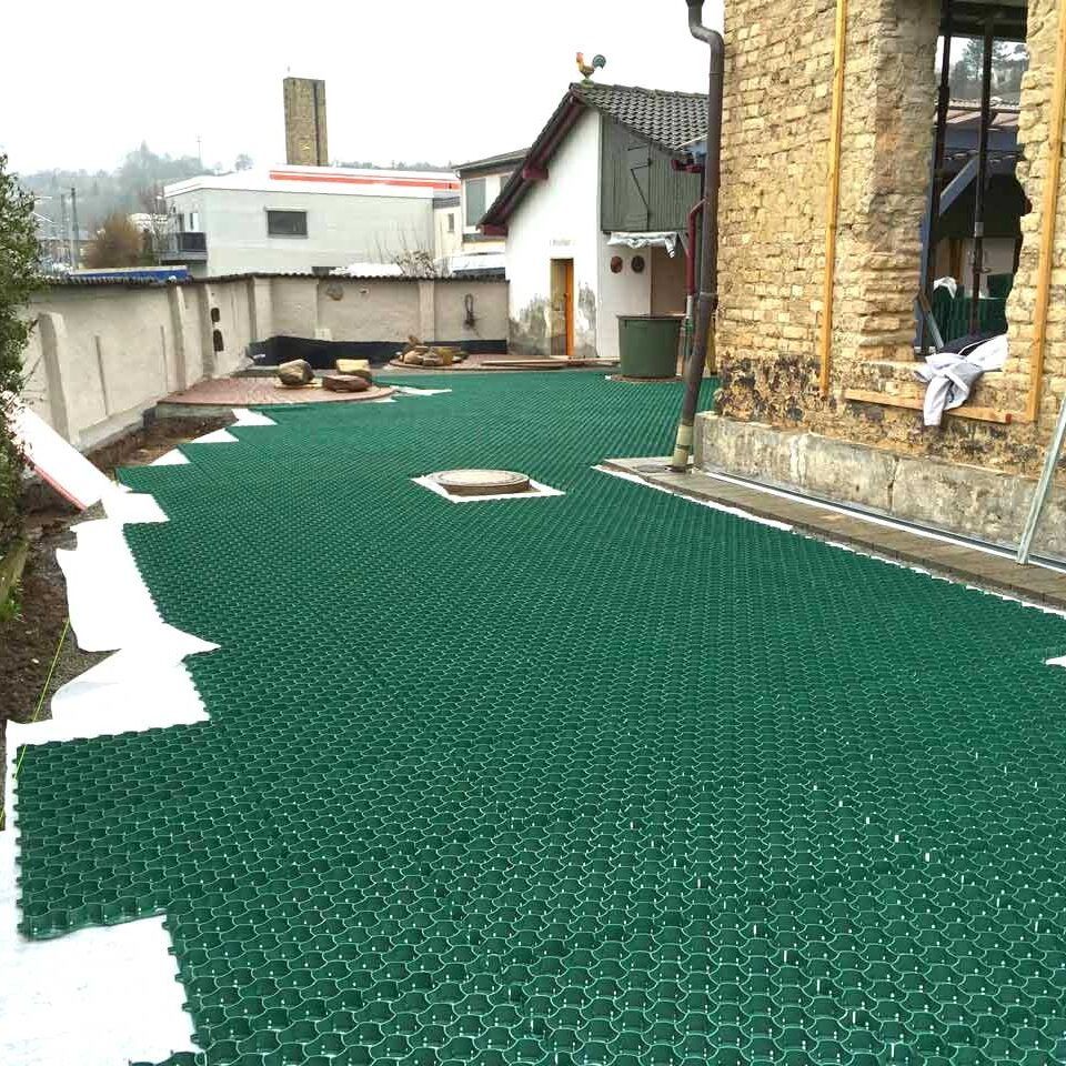 Rasenwabe RW40 Grün · 0,25 m² · 500 x 500 x 40 mm · 350,0 t/m² · 0,80 kg · 1,00mm Profilierung · 16 Kopplungen · On-Sub Verlegung · Drainage